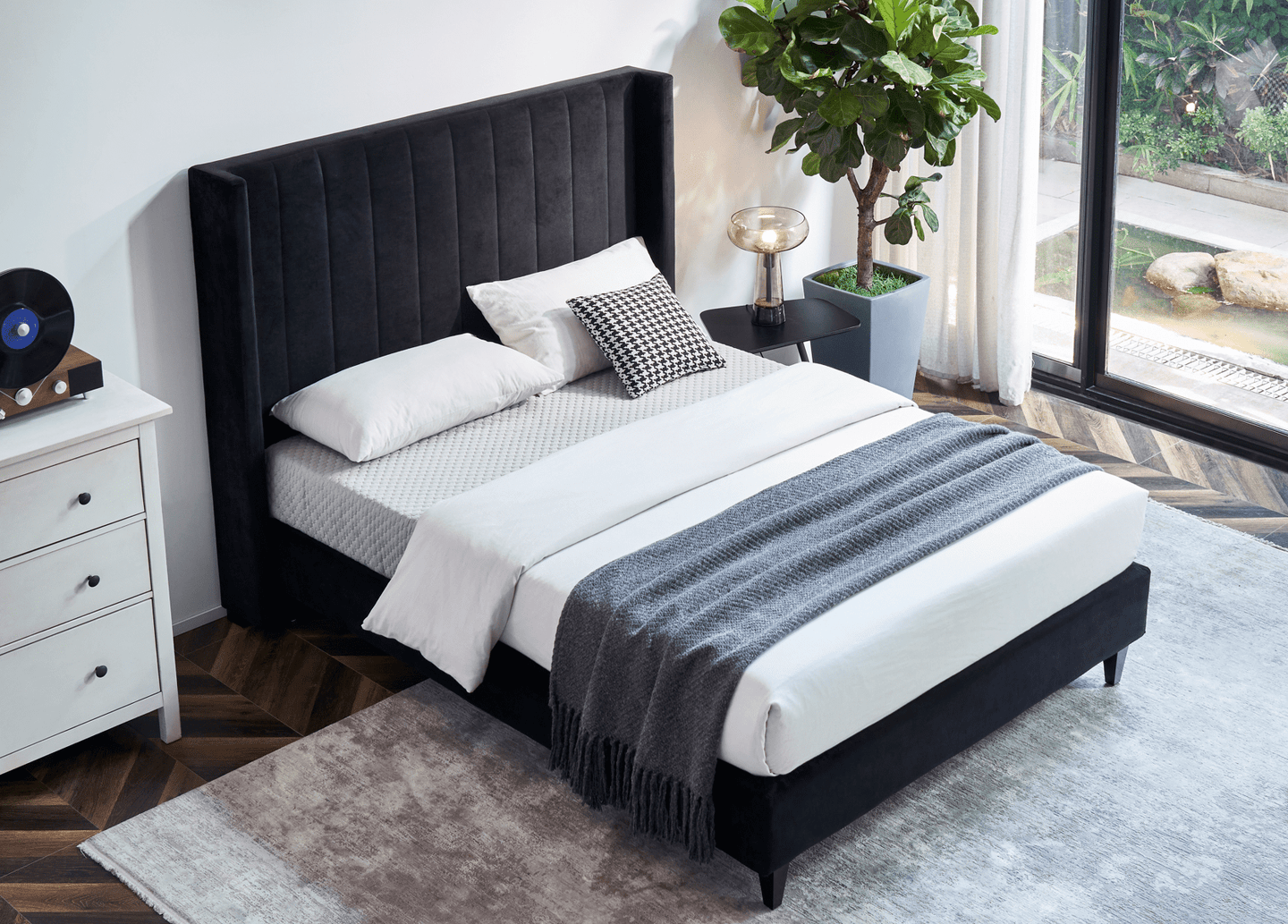 Fenton Velvet Bed - My Store